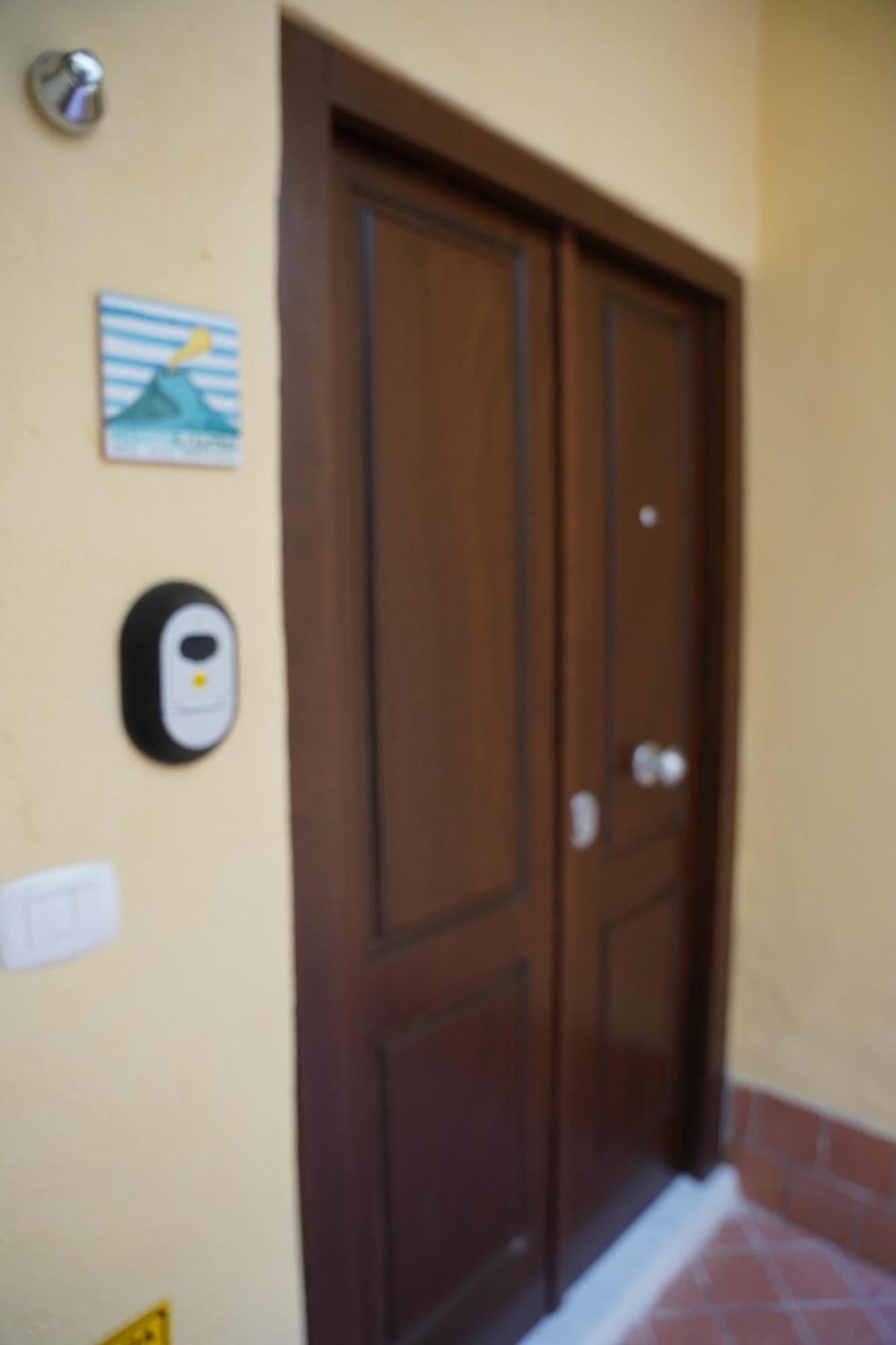B&B Vesuvius Central ตอร์เรเดลเกรโค ภายนอก รูปภาพ